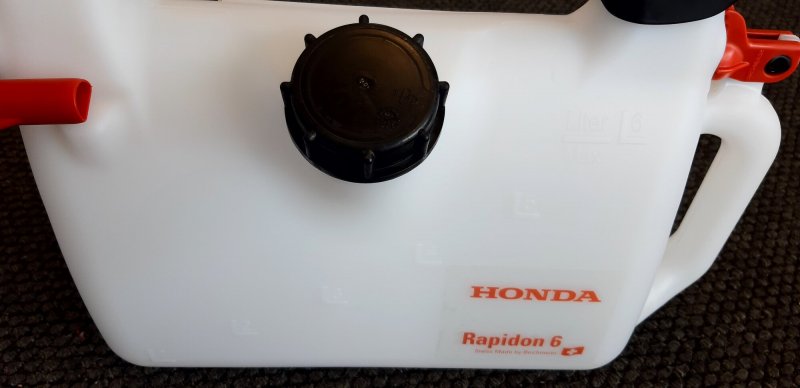 Kanystr na benzín Honda Rapidon, 6L - Kliknutím na obrázek zavřete