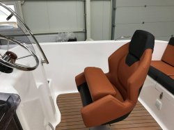 Laminátová loď Marion 560 SunDeck