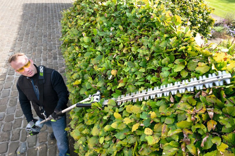 Nástavec s nůžkami na živý plot, dlouhý HTA2000 - Kliknutím na obrázek zavřete