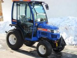 Komunální traktor ISEKI TM 3000..
